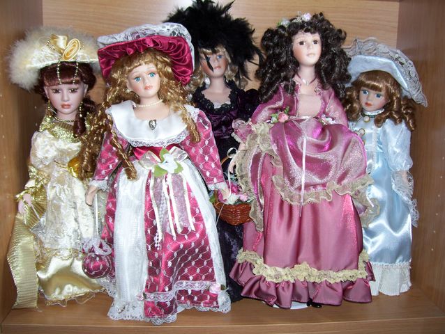 Dolls 1 pic